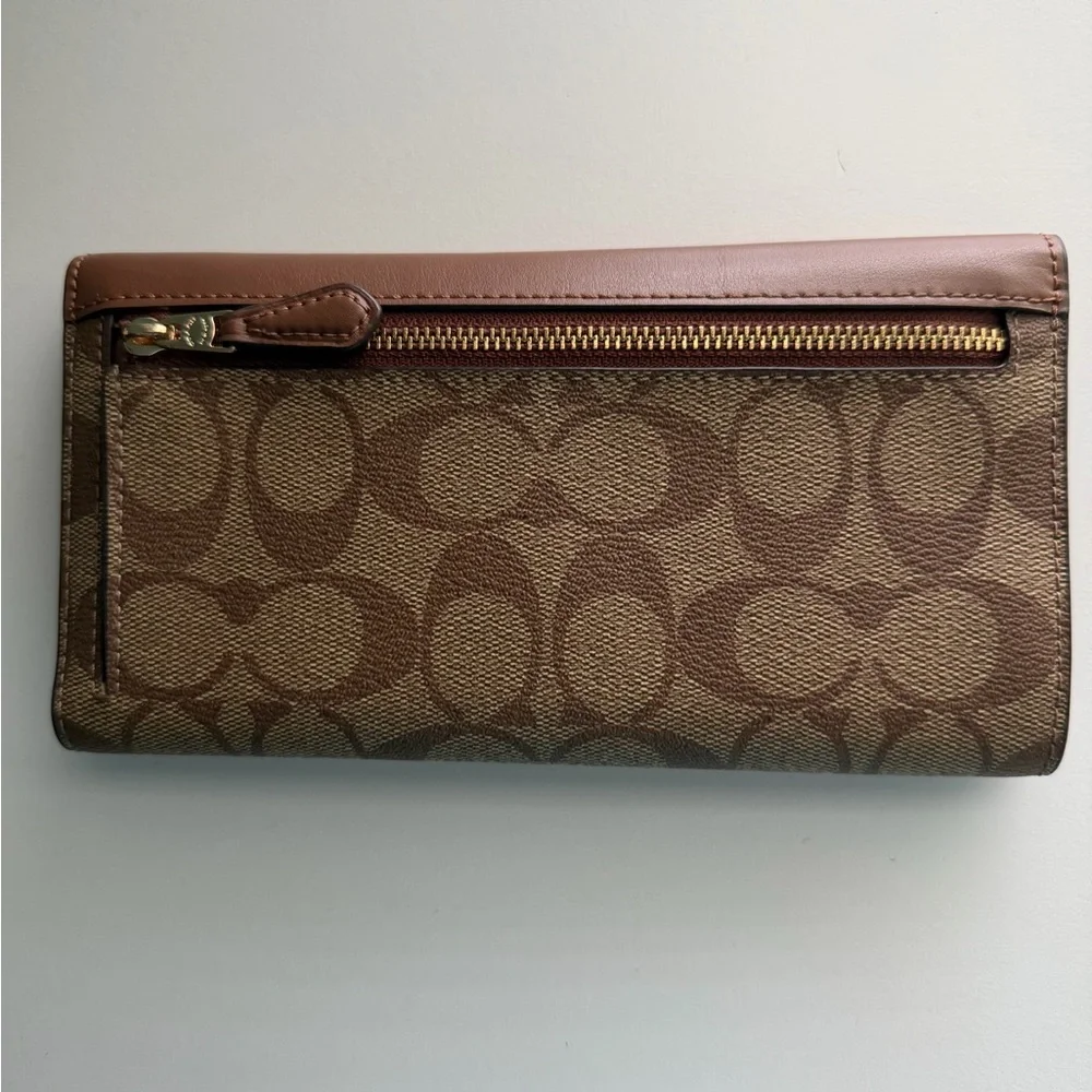 Coach Slim Trifold Wallet in Signature Canvas in Light Khaki/Saddle C5966